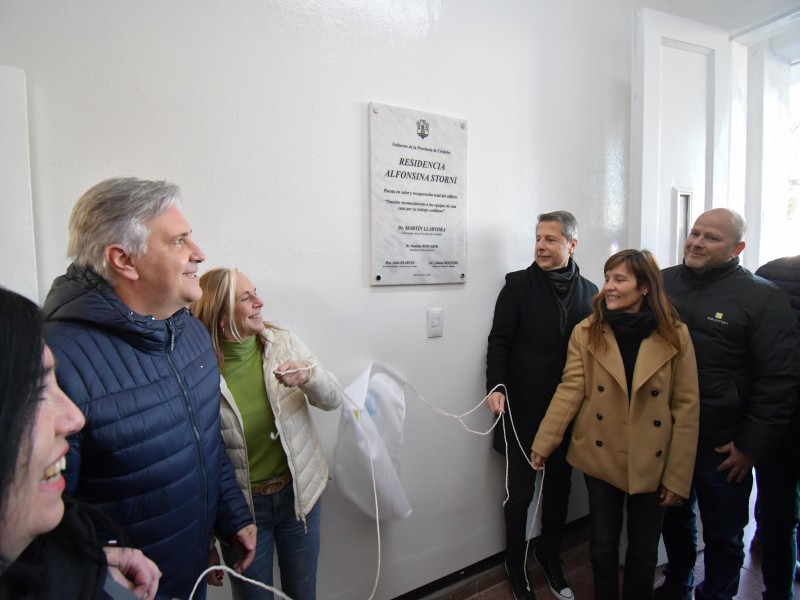 Llaryora visitó la ciudad para inaugurar la refuncionalización y puesta en valor de la Residencia Femenina “Alfonsina Storni”