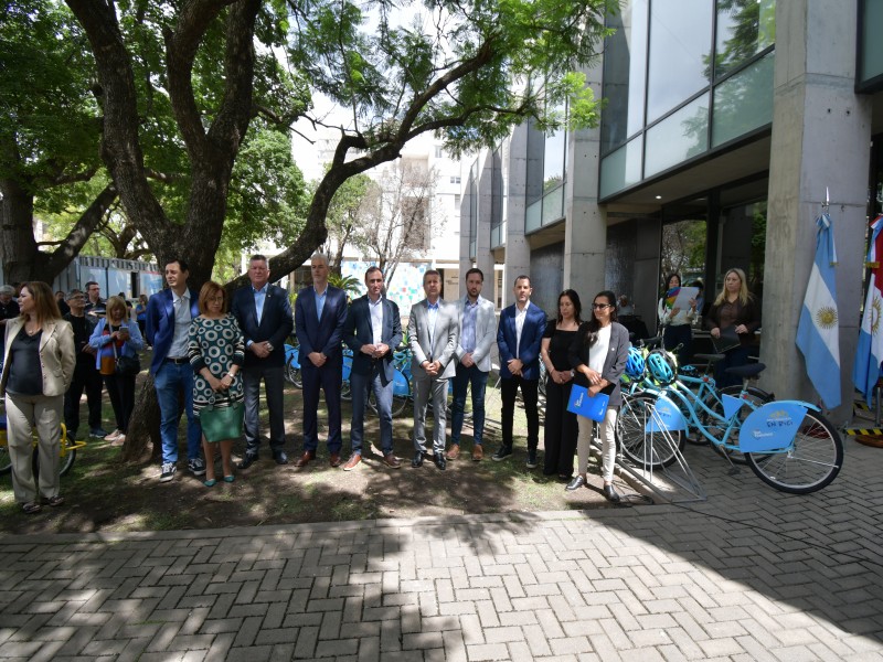 Provincia entregó bicicletas del programa “Re- Circulando” y fue presentado el programa municipal “San Francisco en Bici”  